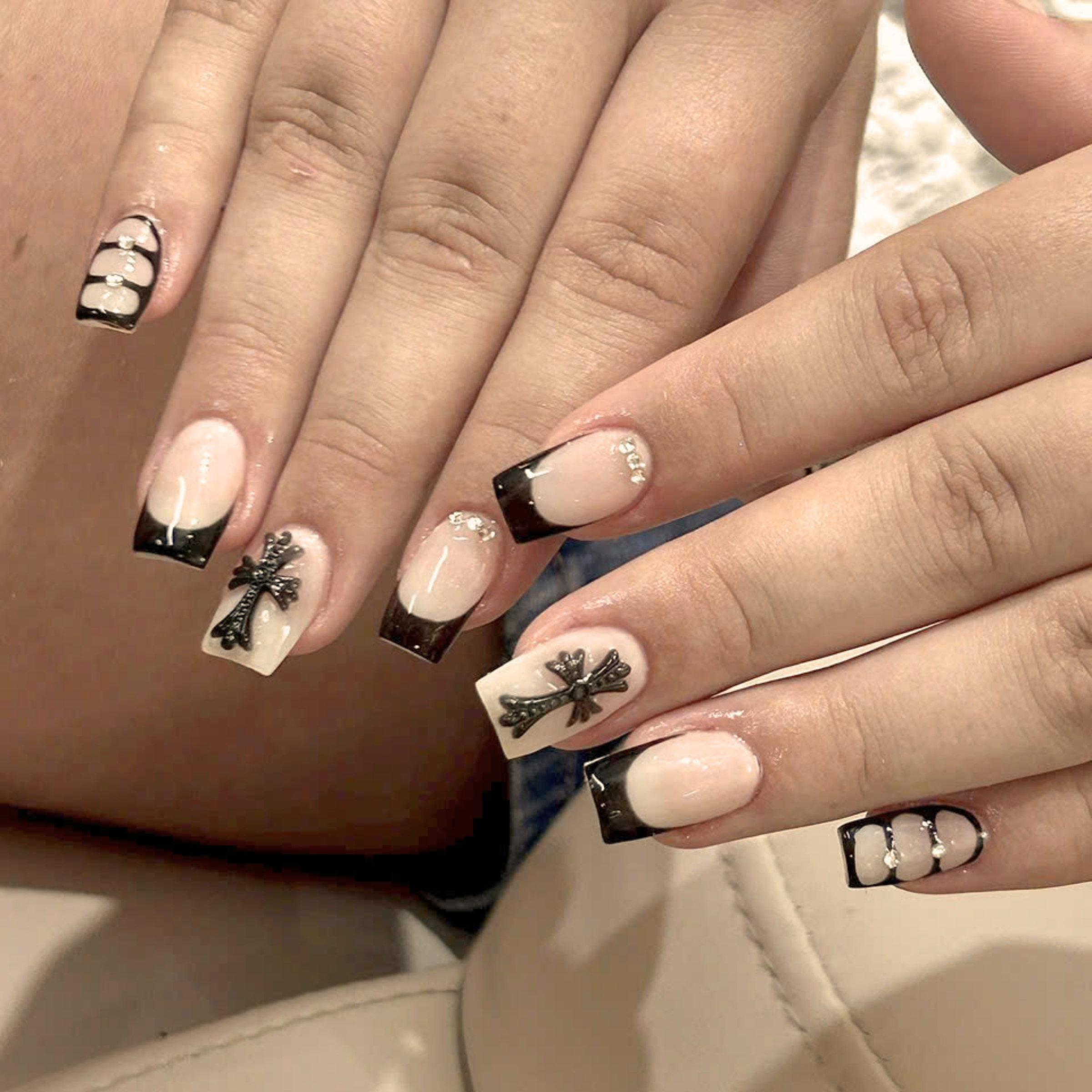 NAIL CARE & ART