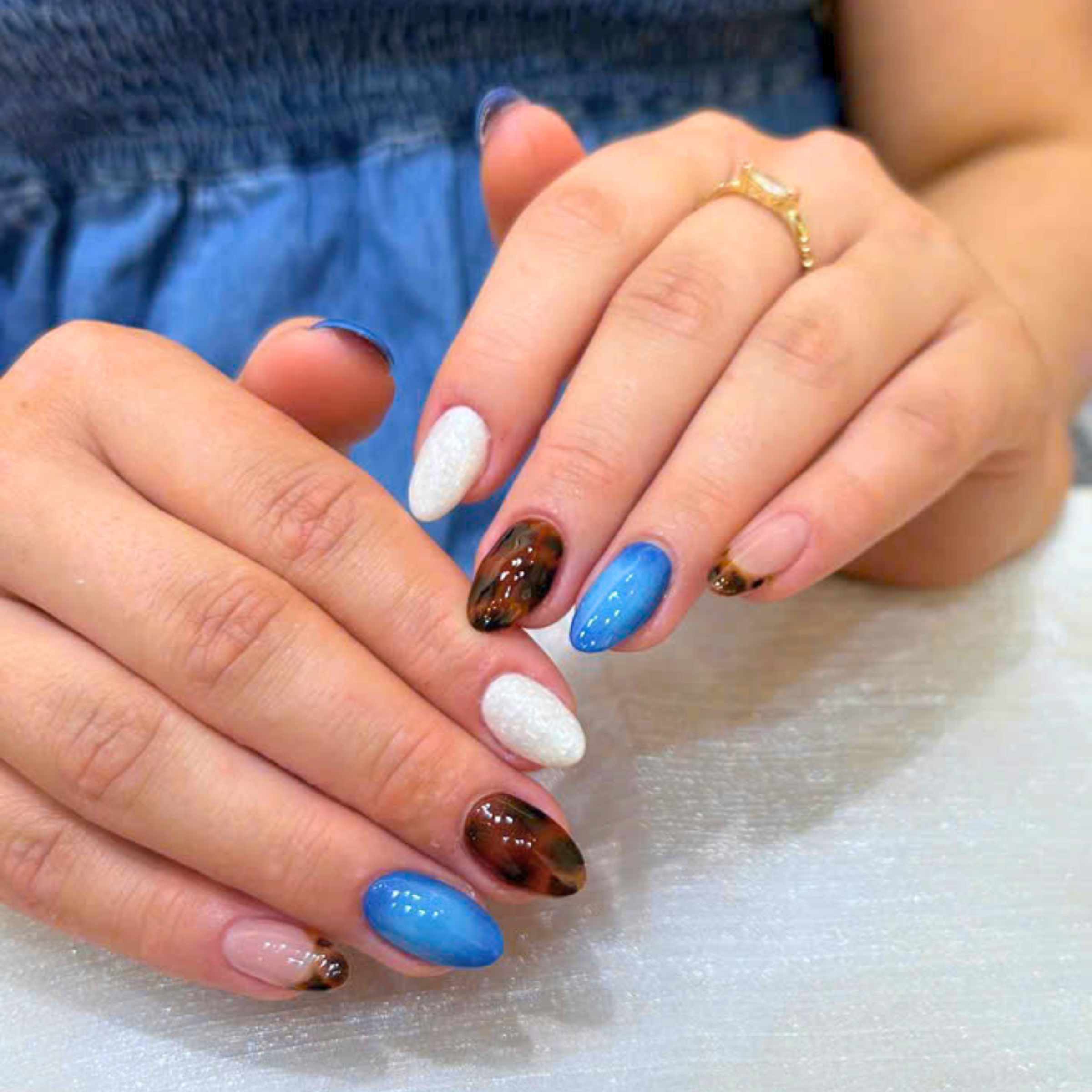 NAIL CARE & ART